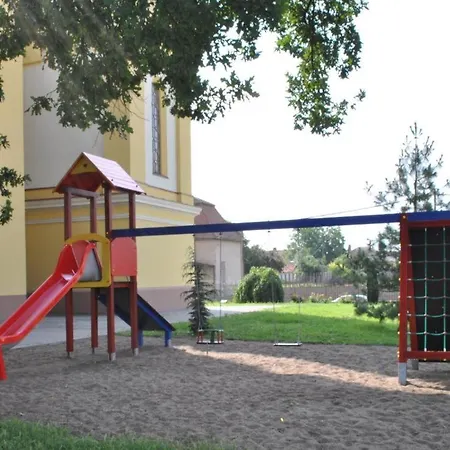 Mamre Szallo Bed & Breakfast