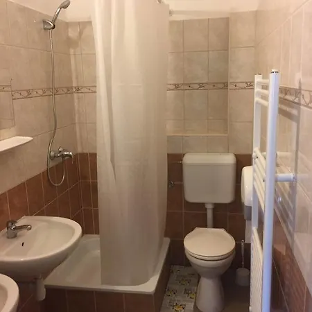 Oda ve Kahvaltı Mamre Szallo *