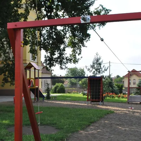 Oda ve Kahvaltı Mamre Szallo Hajduboszormeny